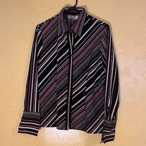 Very fun Fred David stretch button blouse.